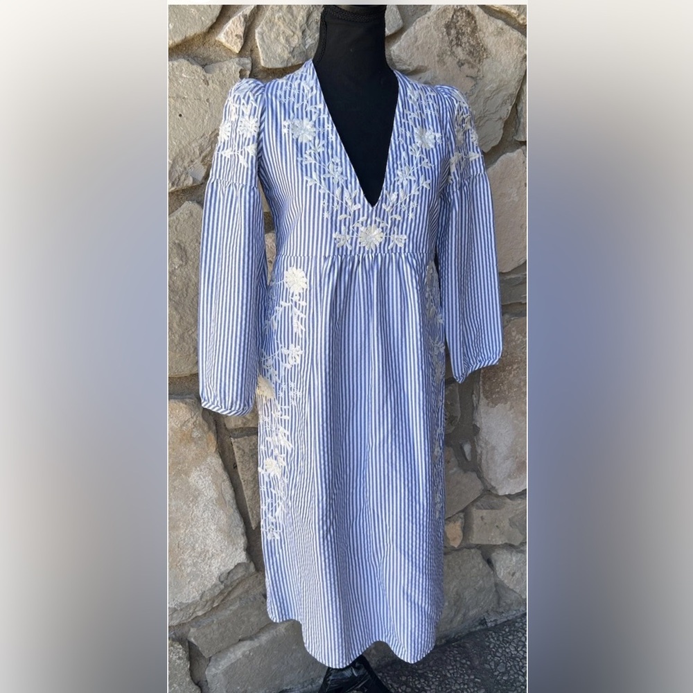 Zara Trafaluc Dress Small Blue White Pinstripe Embroidered Flowers Pockets NWOT